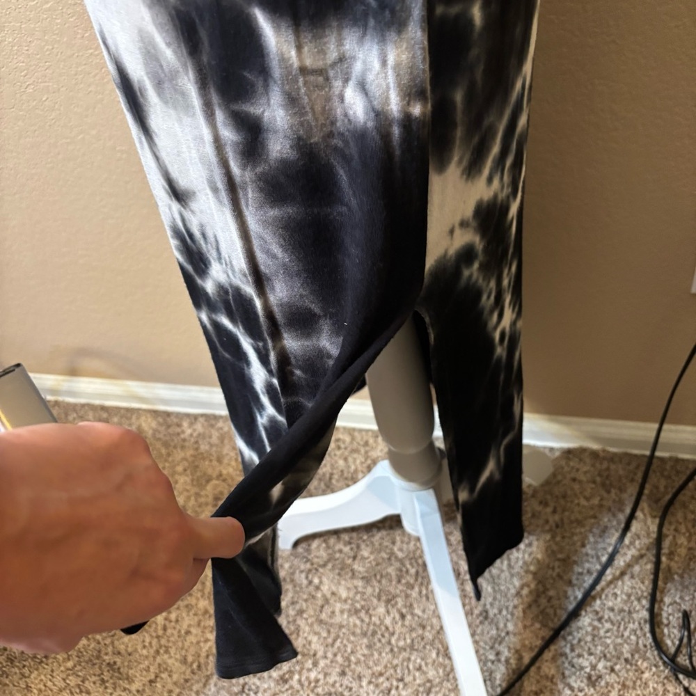 Caution To The Wind Dress Small Black & White Tie-Dye Short Sleeve Midi Hi-Low - Picture 9 of 14